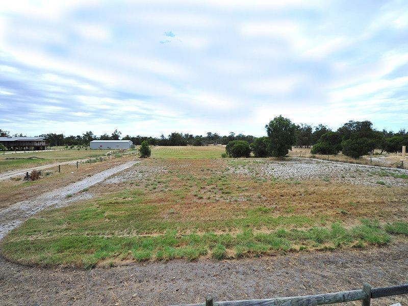 Lot 806 Thomasfield Place, Ravenswood WA 6208
