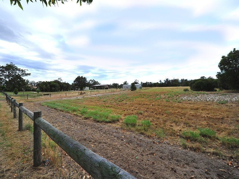 Lot 806 Thomasfield Place, Ravenswood WA 6208