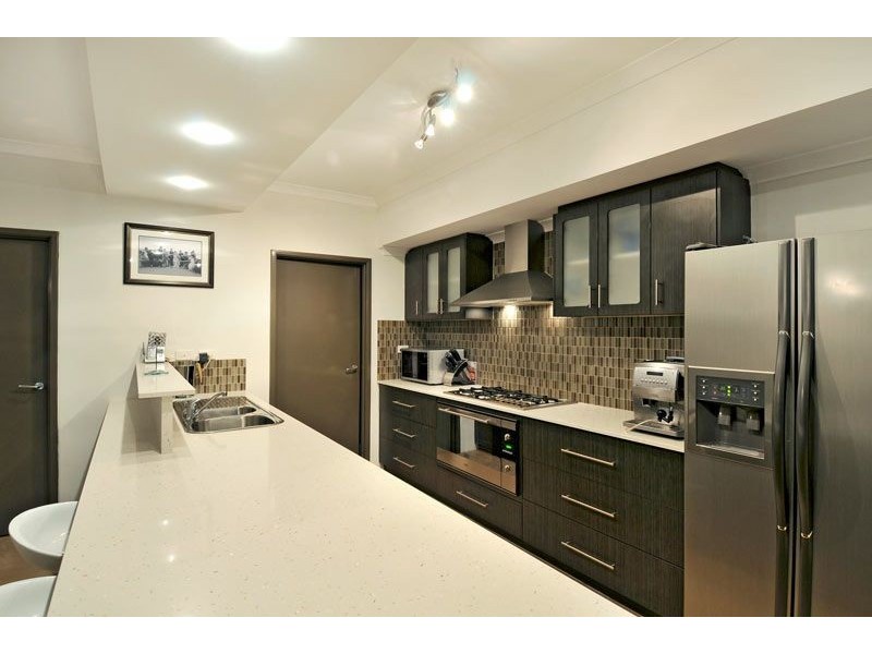 7 Orania Pass, Halls Head WA 6210