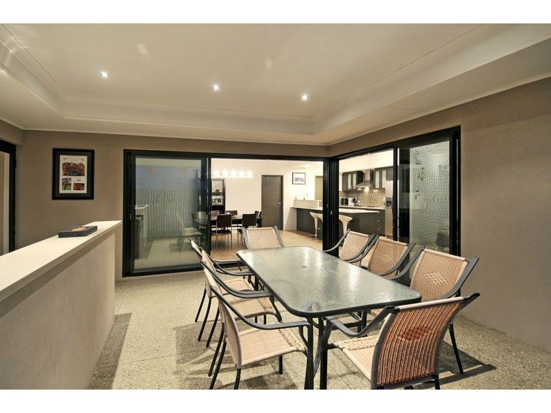 7 Orania Pass, Halls Head WA 6210