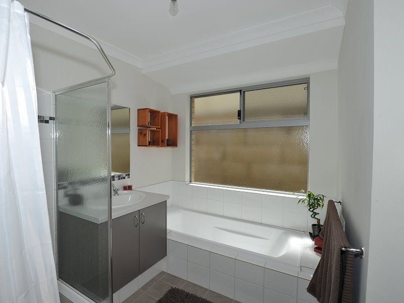 10 Esperance Avenue, Dawesville WA 6211