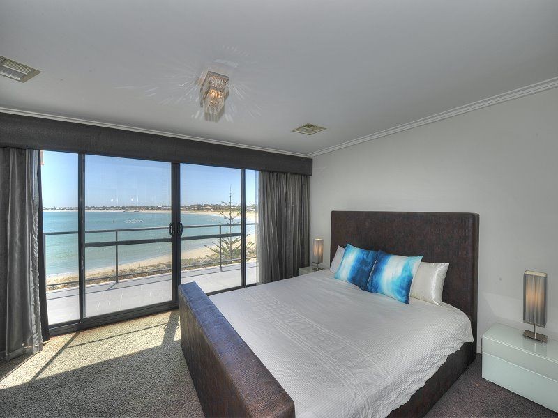 3/27 Breakwater Parade, Mandurah WA 6210
