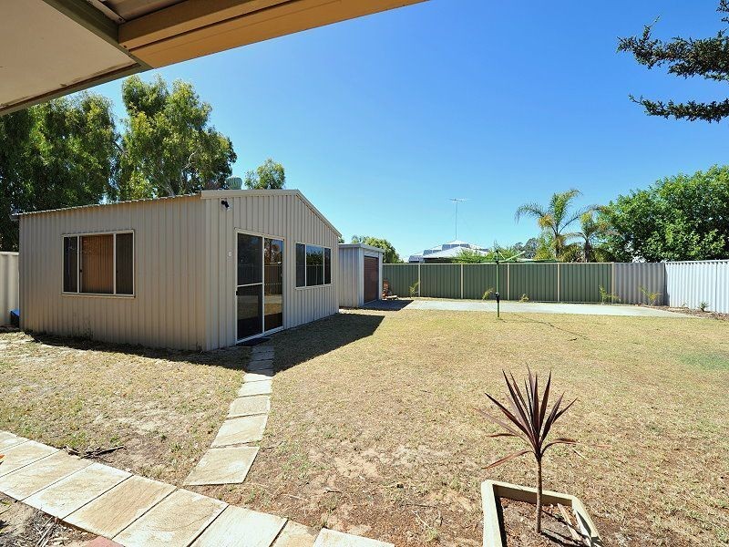 16 Foster Road, Coodanup WA 6210
