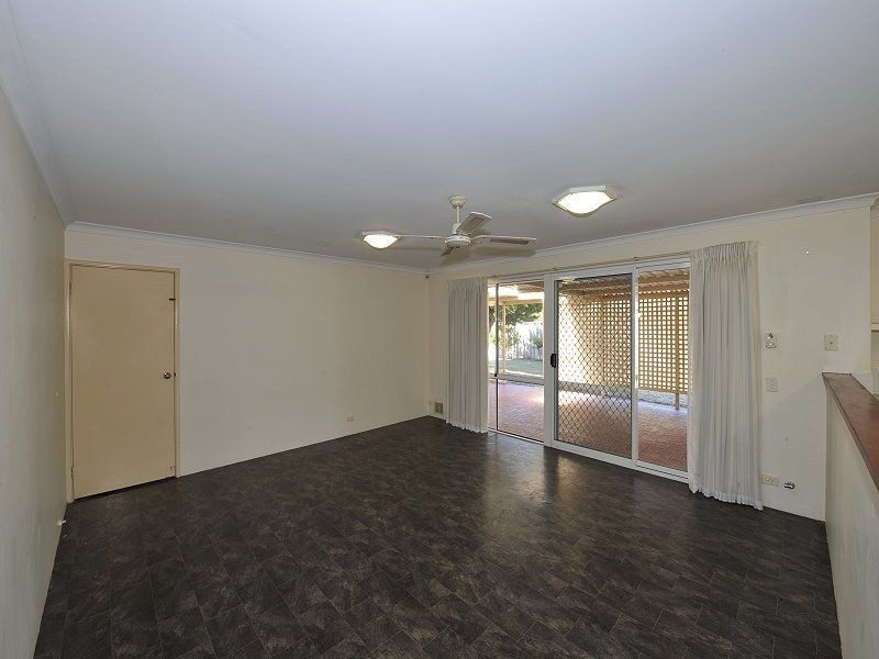 16 Foster Road, Coodanup WA 6210