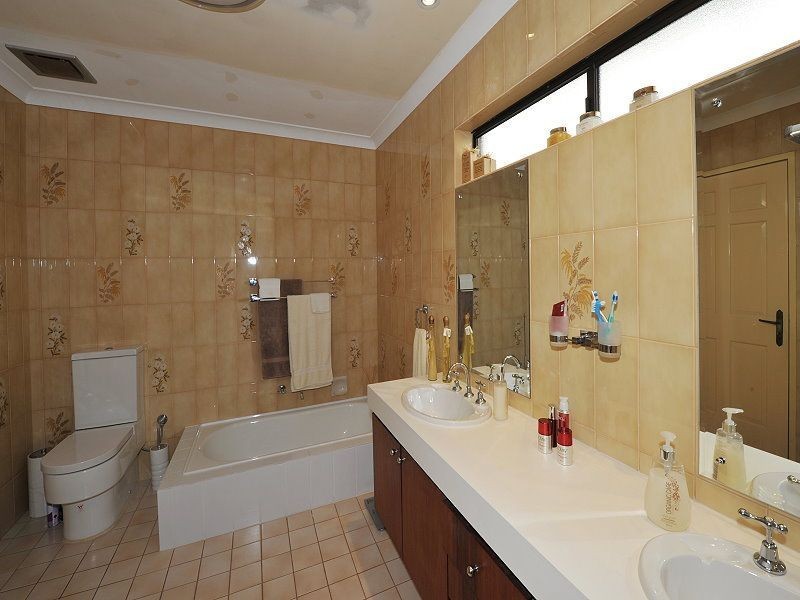 24 Madora Beach Road, Madora Bay WA 6210