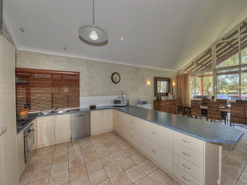 104 Culeenup Road, North Yunderup WA 6208