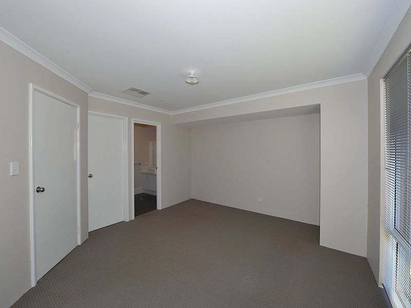 14 McCubbin Loop, Dawesville WA 6211