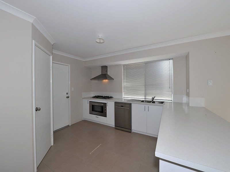 14 McCubbin Loop, Dawesville WA 6211