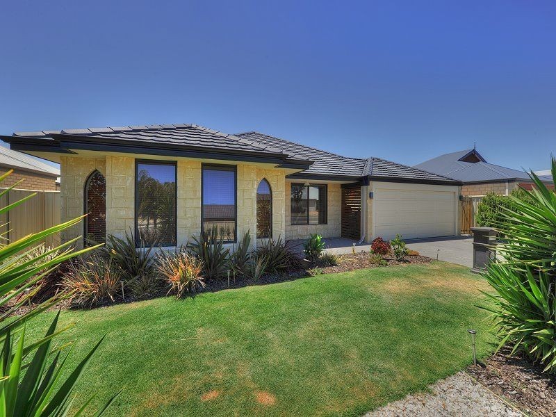 74 Badgerup Ave, Lakelands WA 6180