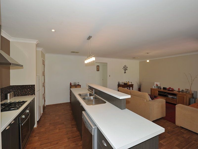 74 Badgerup Ave, Lakelands WA 6180