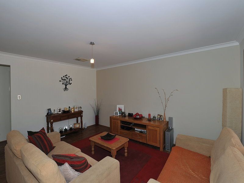 74 Badgerup Ave, Lakelands WA 6180