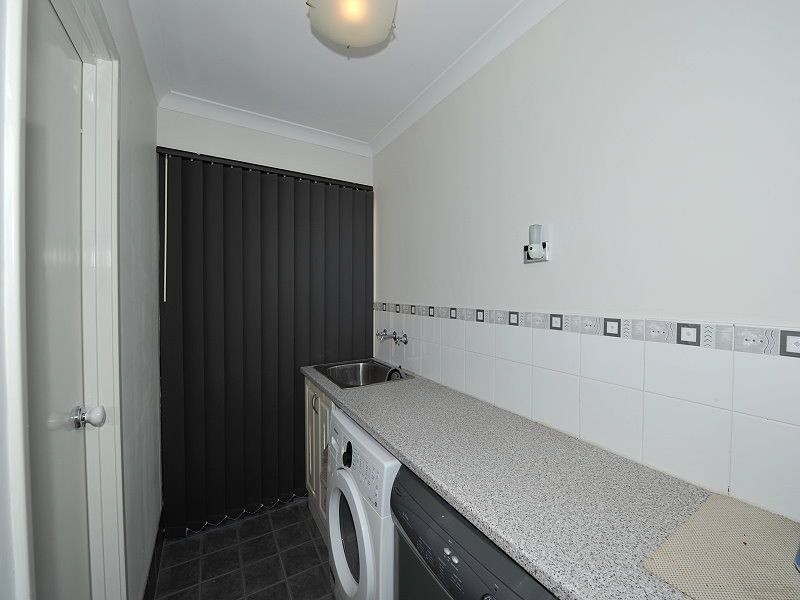 74 Badgerup Ave, Lakelands WA 6180