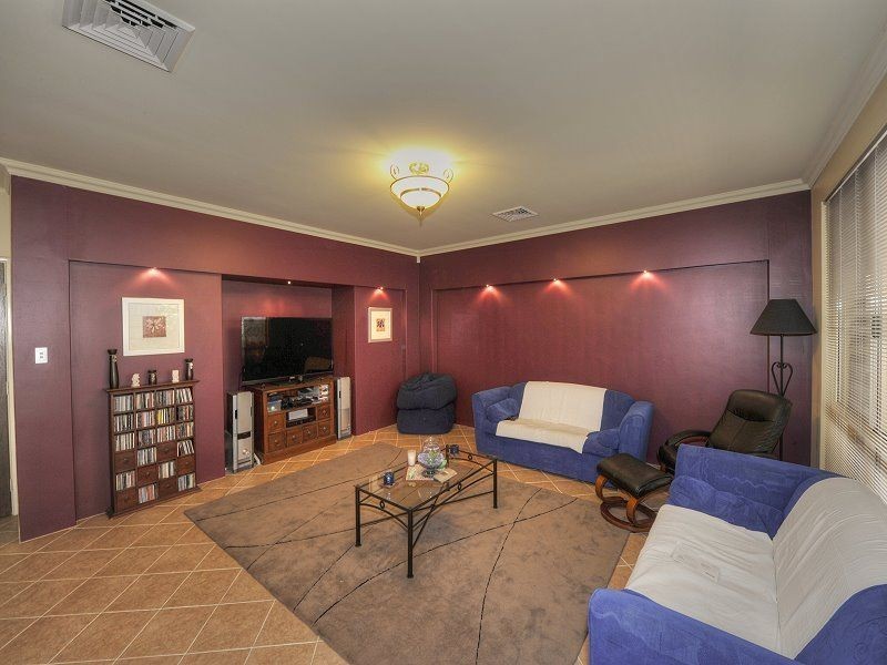 12 Cranbrook Crescent, Dawesville WA 6211