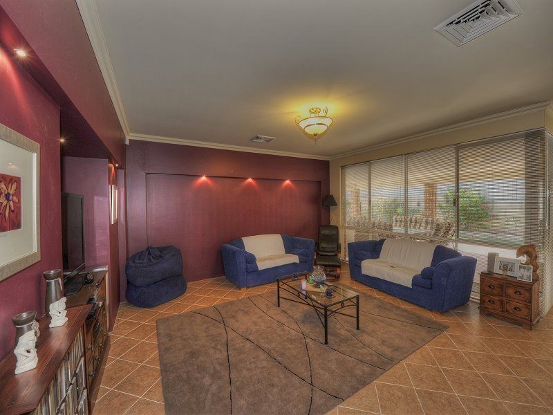 12 Cranbrook Crescent, Dawesville WA 6211