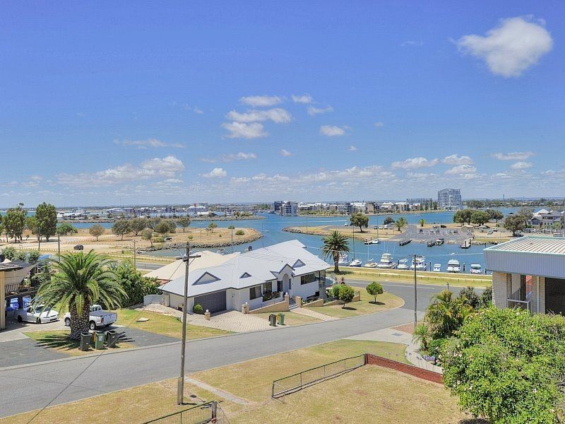 2 View Street, Halls Head WA 6210
