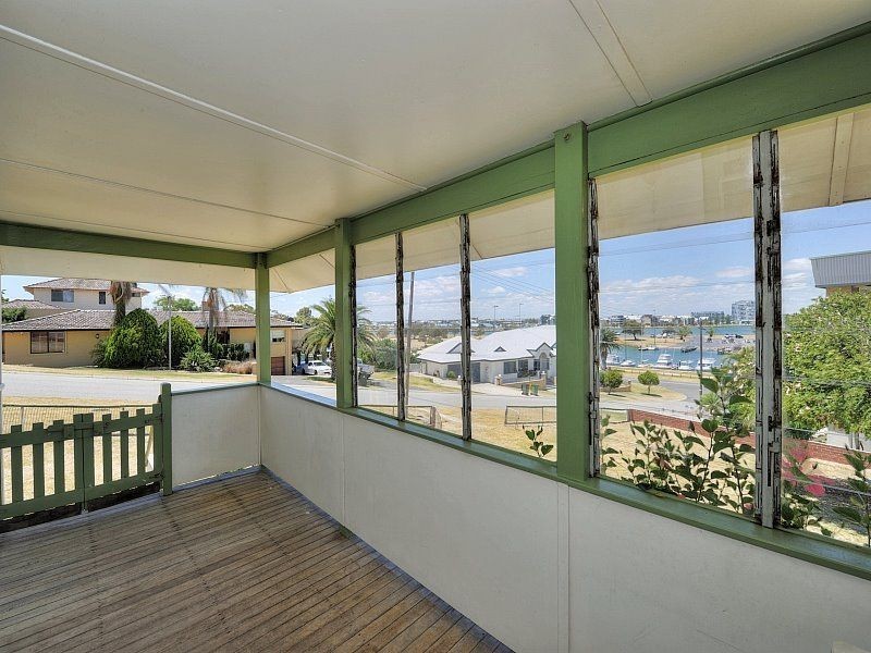 2 View Street, Halls Head WA 6210