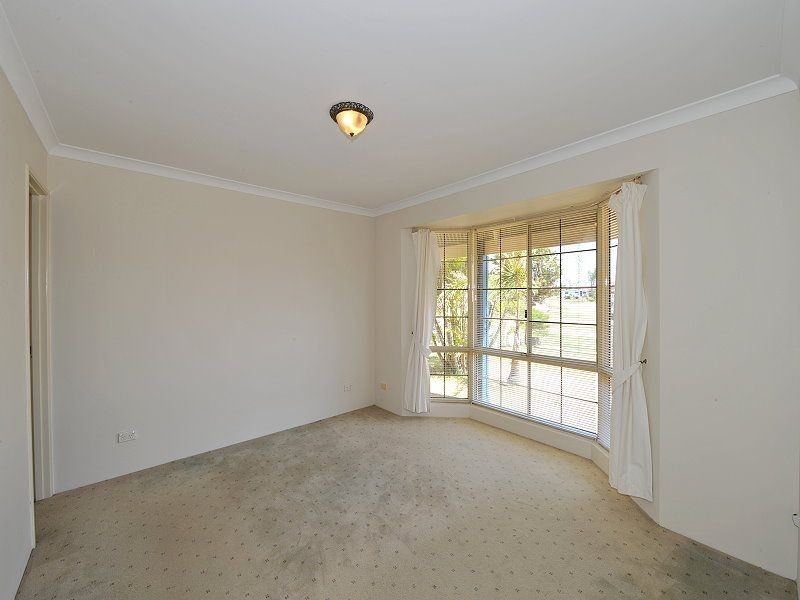 13 Cuvier Place, San Remo WA 6210