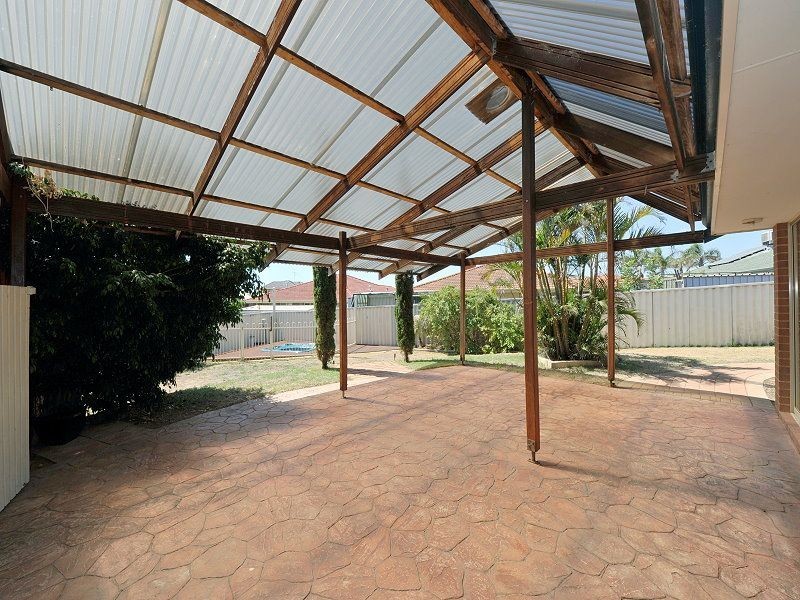 13 Cuvier Place, San Remo WA 6210