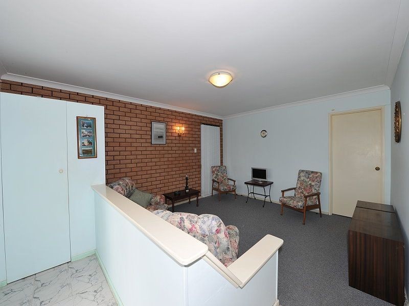 17A Sandford Crescent, Halls Head WA 6210