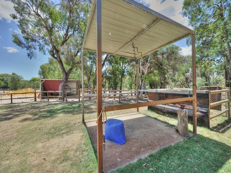 45 Greenwood Way, Barragup WA 6209