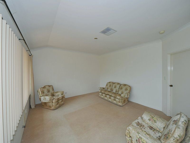 81B Leighton Road, Halls Head WA 6210