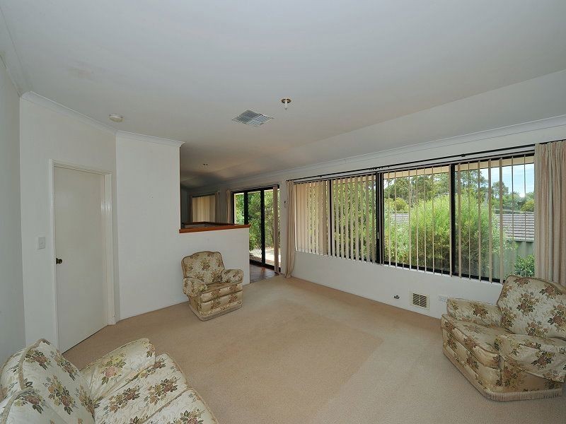 81B Leighton Road, Halls Head WA 6210