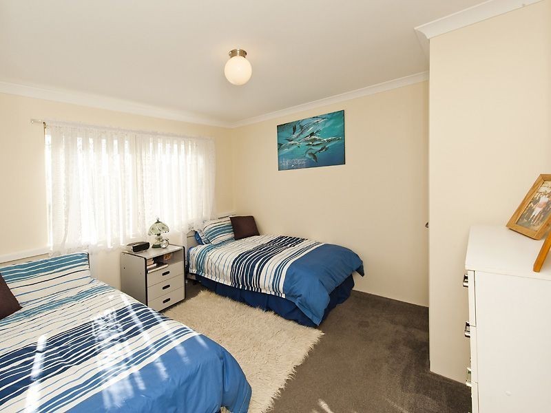 18 Golden Grove, Coodanup WA 6210