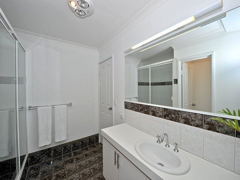 27 Peron Place, San Remo WA 6210