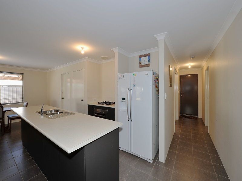 9 Jiri Lane, Wannanup WA 6210