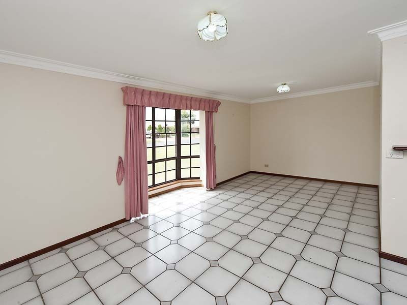 1 Pisconeri Heights, Waroona WA 6215