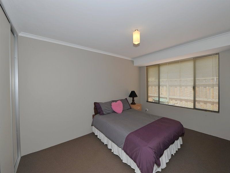 66 Carissa Turn, Halls Head WA 6210