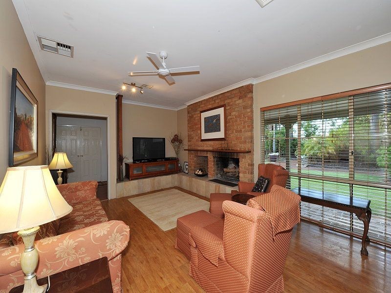 2 Silverton Crescent, Erskine WA 6210