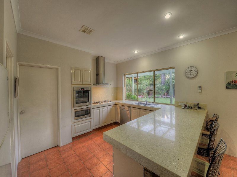 2 Silverton Crescent, Erskine WA 6210