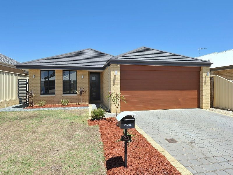 23 Dowerin Circuit, Lakelands WA 6180