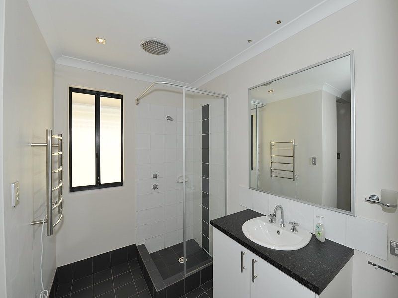 23 Dowerin Circuit, Lakelands WA 6180