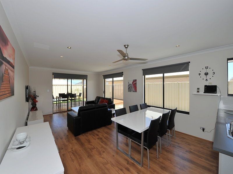 23 Dowerin Circuit, Lakelands WA 6180