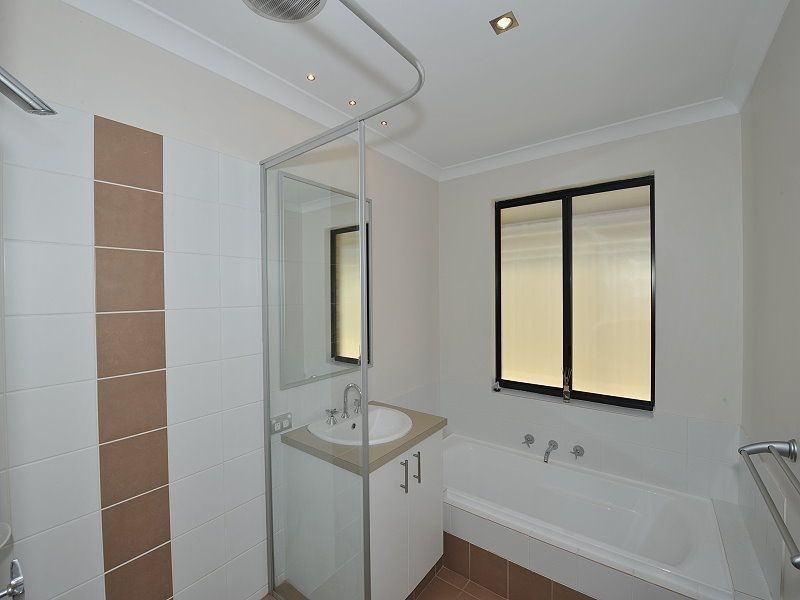 23 Dowerin Circuit, Lakelands WA 6180