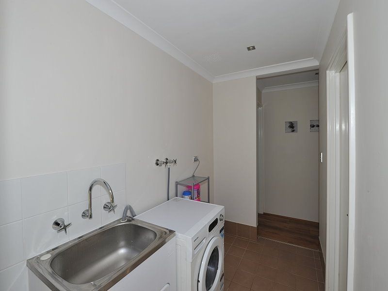 23 Dowerin Circuit, Lakelands WA 6180