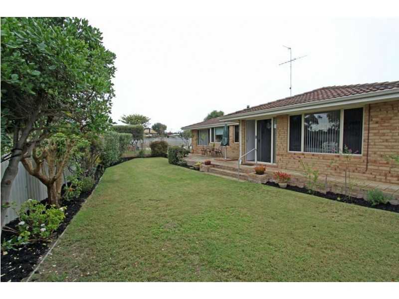 1 Sievewright Street, Silver Sands WA 6210