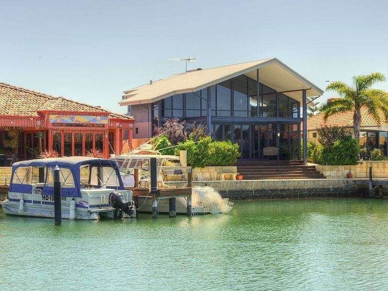 22 Rialto Place, Halls Head WA 6210