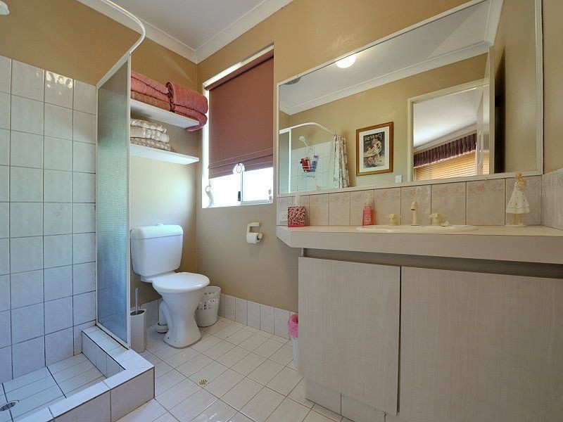 67 Parkland Drive, Warnbro WA 6169