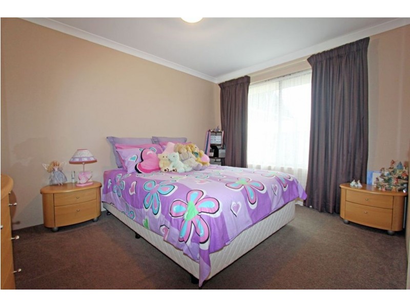 17 Caslano Road, Meadow Springs WA 6210