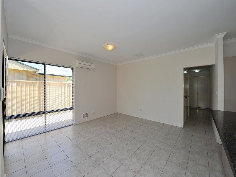 12 Fifth Avenue, Mandurah WA 6210