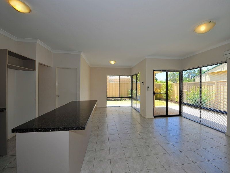 12 Fifth Avenue, Mandurah WA 6210