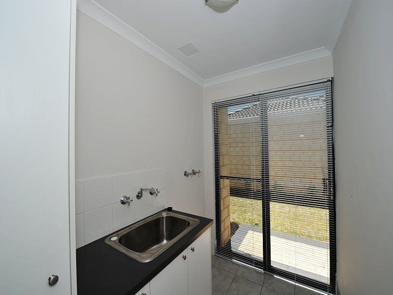 12 Fifth Avenue, Mandurah WA 6210