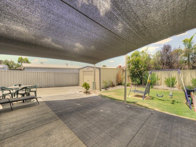 15 Olinda Court, Greenfields WA 6210