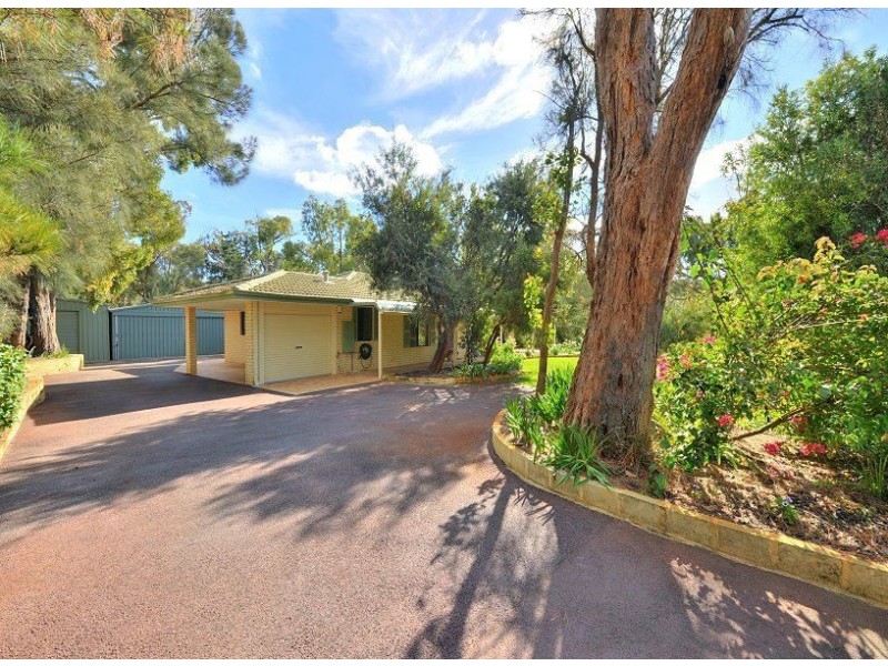126 Bortolo Drive, Greenfields WA 6210