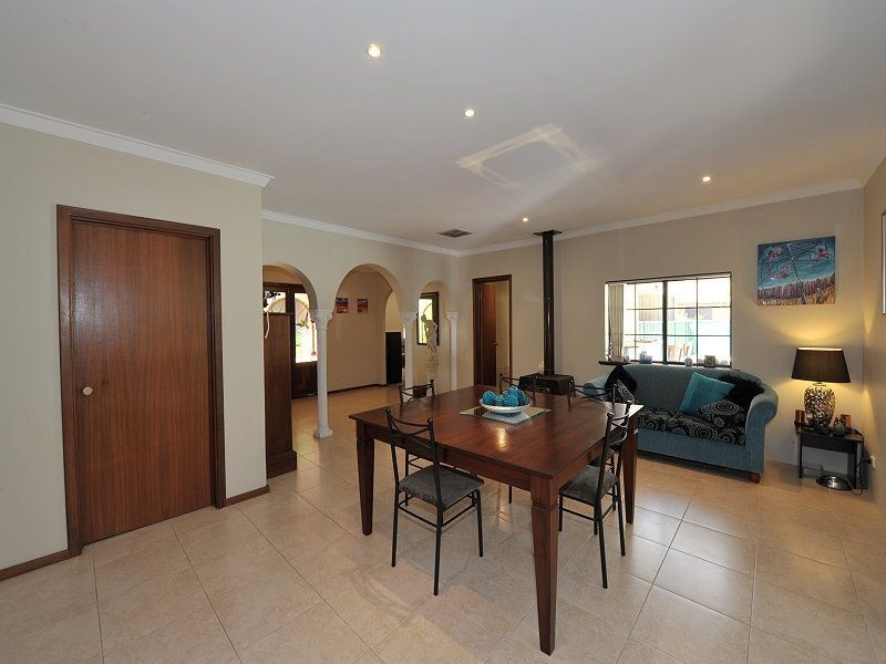 17 Pleasant Grove Circle, Falcon WA 6210