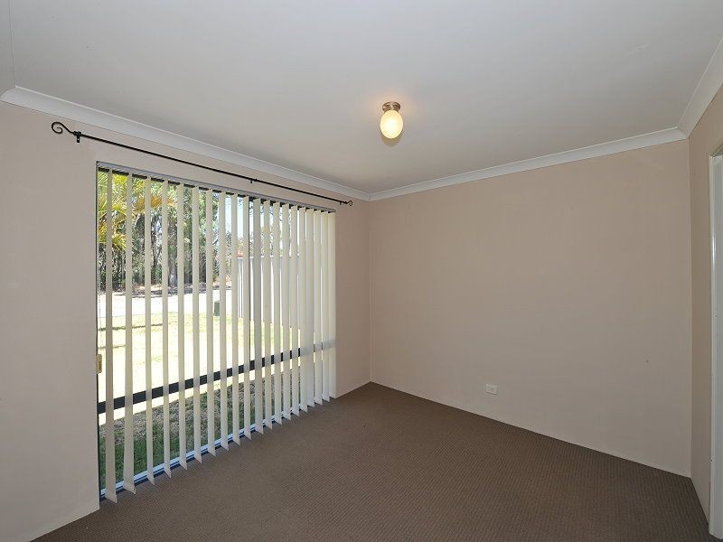 29 Templetonia Promenade, Halls Head WA 6210