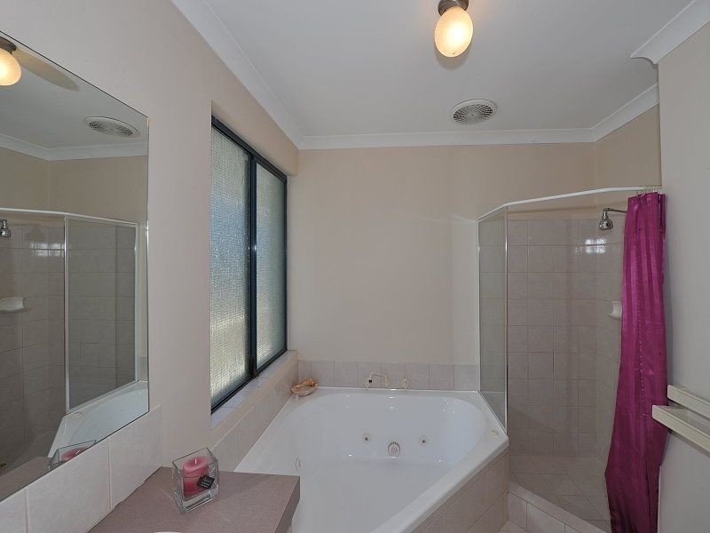 29 Templetonia Promenade, Halls Head WA 6210